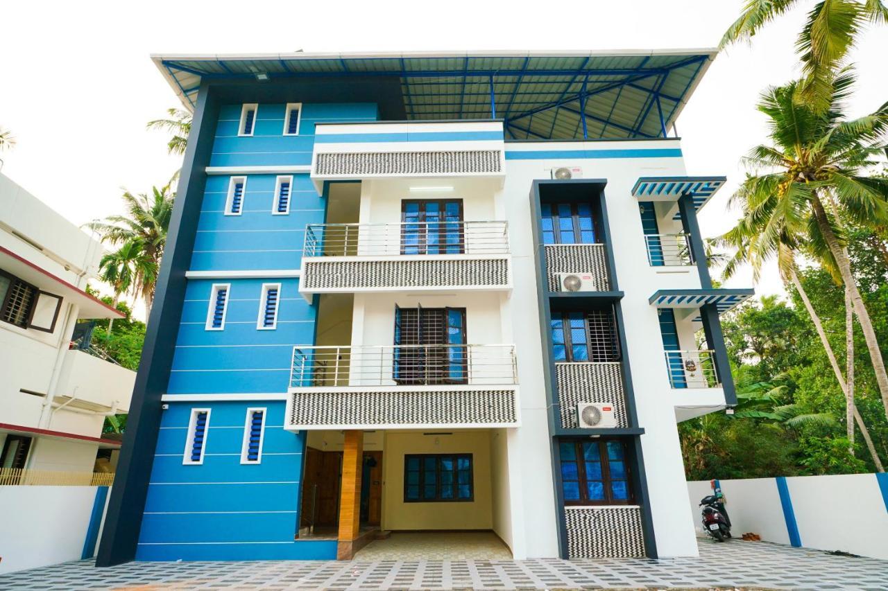 Hotel O Majestic Stays Kazhakuttam Exterior foto